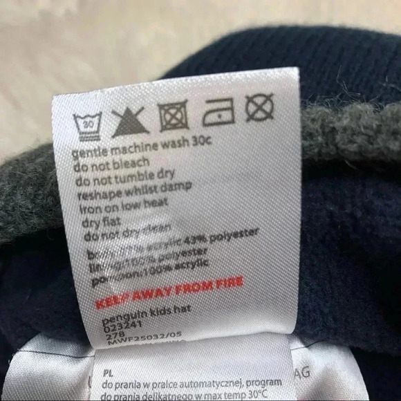 Mountain Warehouse  Winter Hat Penguin Size 1-3 Years - Picture 11 of 16